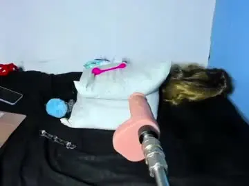 Chaturbate Sex Cam of cristalsolei