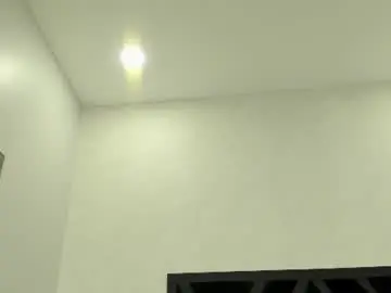Chaturbate Free Live Porn of zoee_martins_