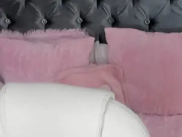 Chaturbate Live Sex Cam of conny_curly