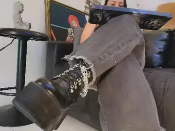 Chaturbate Sex Cam of sophie_littles