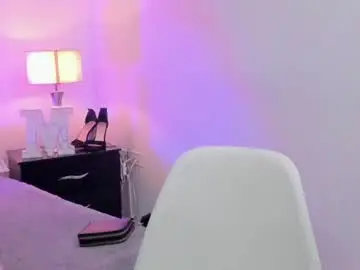 Chaturbate Free Porn Cam of emmabridgerton