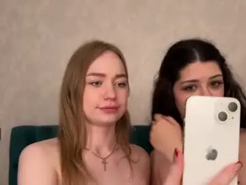 Chaturbate Watch Live Sex Cams of petalpage