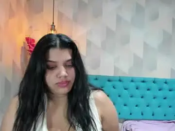 Chaturbate Live Sex Cam of lindabreexlove