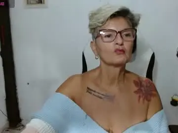 Chaturbate Live Sex of bety_cum3