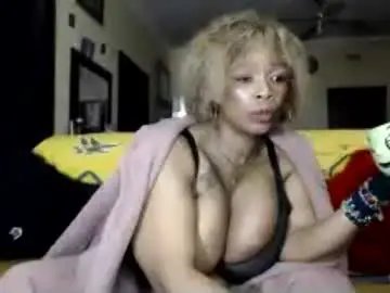 Chaturbate Best live sex cam show of gucci_bx