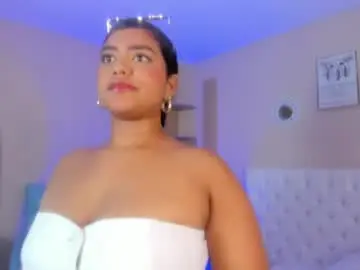 Chaturbate Live Porn of sharlot_evans_