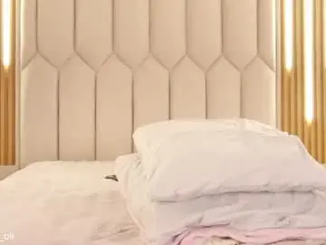 Chaturbate Live Sex Cam of olivia22love