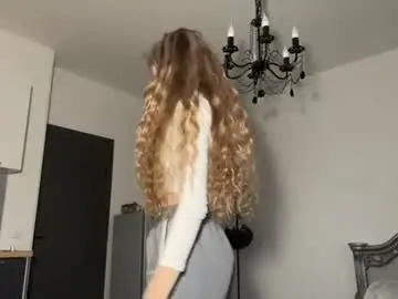 Chaturbate Free Live Porn of malissatyron