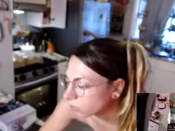 Chaturbate Free Porn Cam of kierbearkisses