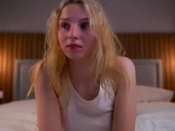 Chaturbate Best live sex cam show of waki_fuckie