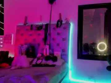 Chaturbate Best live sex cam show of gisell_taylor18