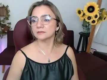 Chaturbate Best live sex cam show of rebeca_milf