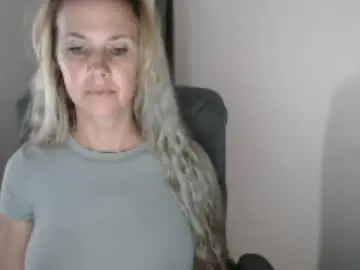 Chaturbate Live Sex Cam of love_on_