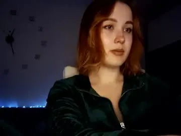 Chaturbate Free Porn Cam of bellahoneyy_
