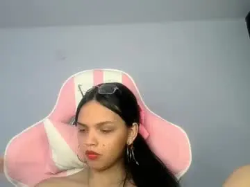 Chaturbate Free Porn Cam of mia_lucy_21