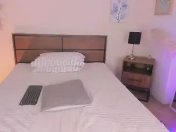 Chaturbate Watch Live Sex Cams of lia_adams17