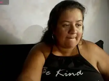 Chaturbate Sex Chat of emilyycurvy_