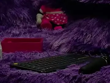 Chaturbate Free Porn Cam of yvi_taylor