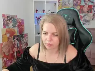 Chaturbate Watch Live Sex Cams of adeleravelle