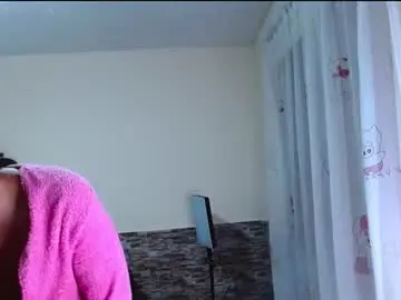 Chaturbate Live Sex Cam of lois_fer