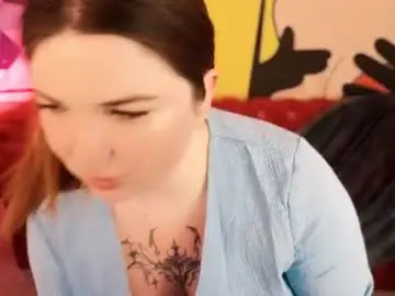 Chaturbate Live Sex Cam of molinmoon