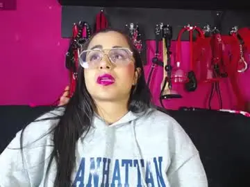 Chaturbate Live Sex Cam of shannon_queen_