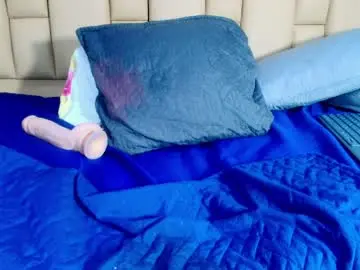 Chaturbate Free Porn Cam of liil_miia