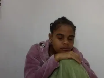 Chaturbate Free Live Porn of delphineee