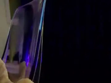Chaturbate Free Porn Cam of miavelvety