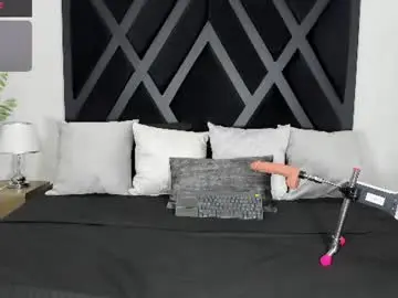 Chaturbate Live Sex Cam of lilii_peach