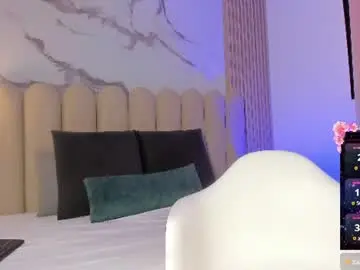 Chaturbate Sex Cam of yennifer_01