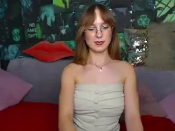 Chaturbate Nude Webcam of alishakelly
