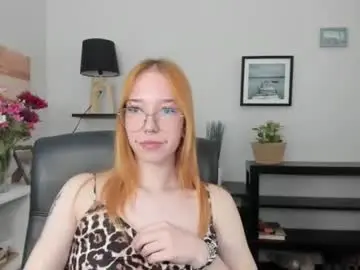 Chaturbate Live Sex Cam of foxsonya