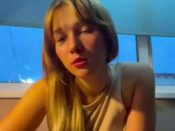 Chaturbate Live Sex Cam of bunnyaurielle