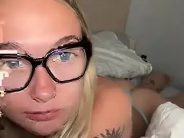 Chaturbate Live Sex Cam of kelseyblu