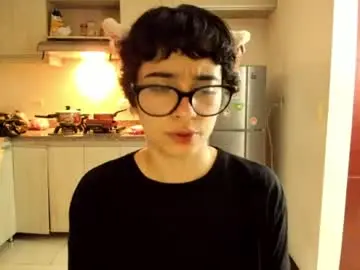 Chaturbate Watch Live Sex Cams of petitee_lunna