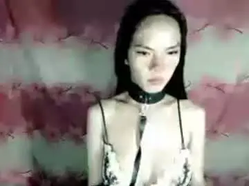 Chaturbate Nude Webcam of naughtypetiteangel