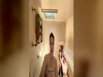 Chaturbate Live Sex Cam of juliettelatte81200