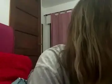 Chaturbate Live Sex Cam of allisonlove2