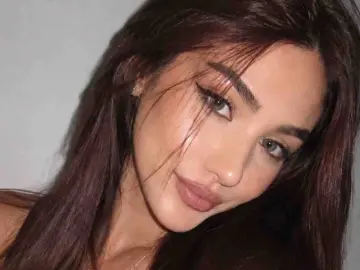 Livejasmin Live Sex Cam of HannahReynoldss