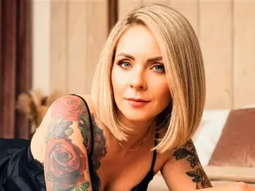 Livejasmin Free Porn Cam of VickyAndrews