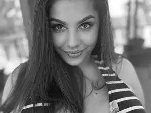 Myfreecams Nude Webcam of EmmaMm