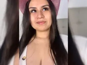 Myfreecams Adult Webcam of Cherryvlossom