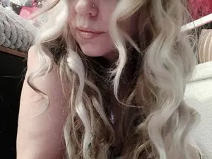 Myfreecams Live Sex Cam of Stone_heart77