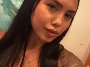 Myfreecams Watch Live Sex Cams of shanabellucy