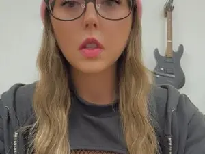 Myfreecams Free Live Porn of DevlinDaye