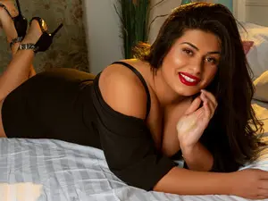 Myfreecams Free Live Porn of HeidiCutie