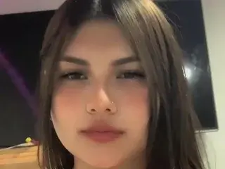 Streamate Free Porn Cam of Charlotthe_Evans