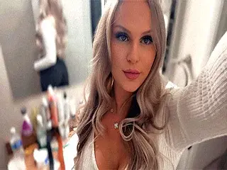 Streamate Watch Live Sex Cams of TiffanySkyyXo