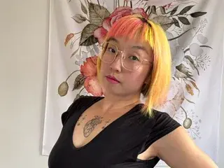Streamate Free Porn Cam of LuxGray